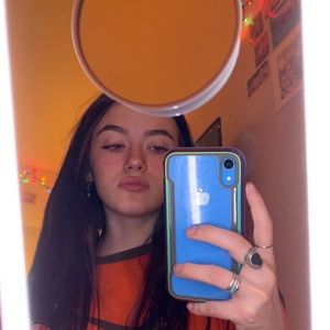 Meet your Posher, Layla